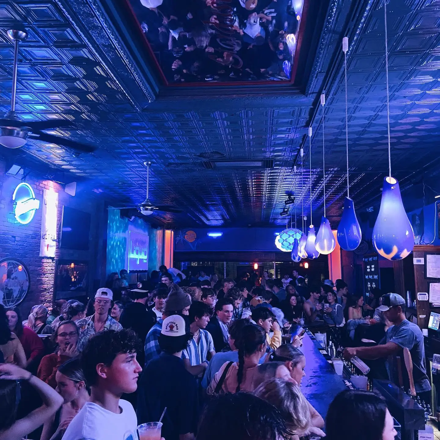 Liquid Bar