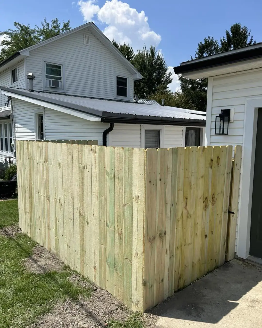 Advance Fence